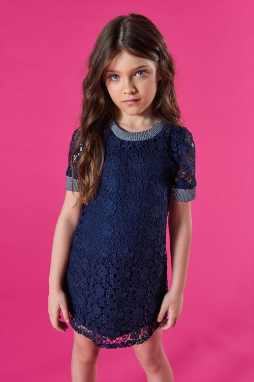 Vestido bordado azul